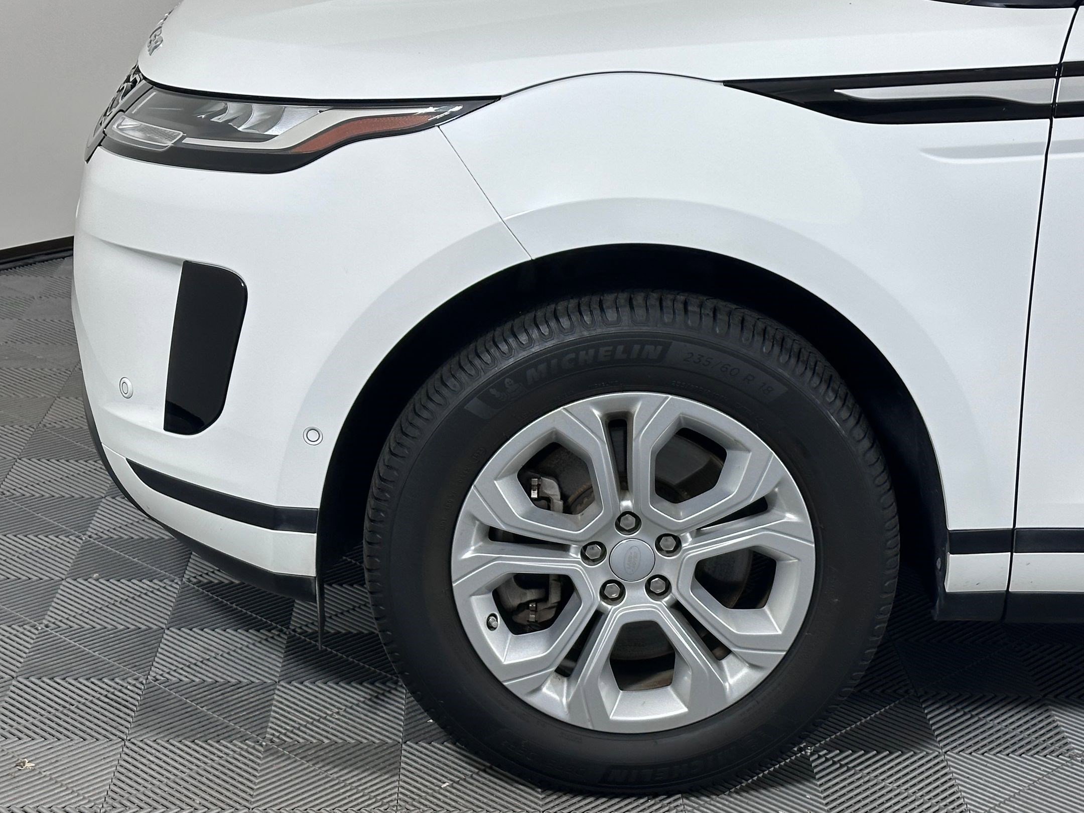 Used 2021 Land Rover Range Rover Evoque S image 10