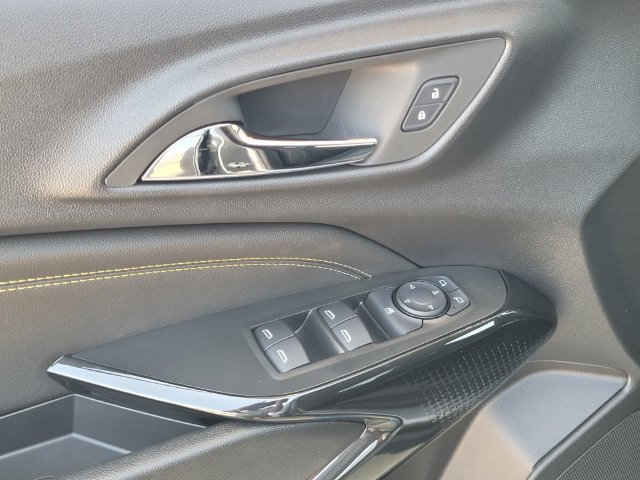 New 2026 Chevrolet Trax LT w/ Driver Confidence Package FWD image 15