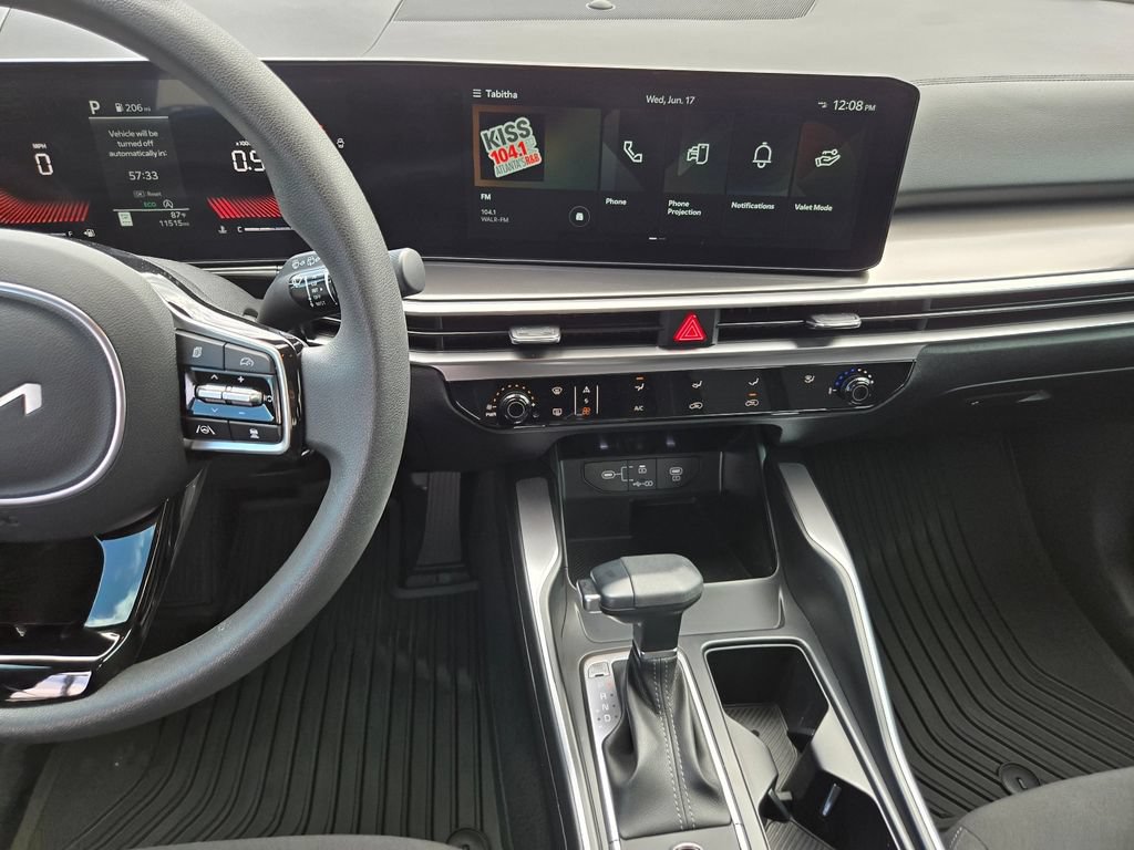 Certified 2025 Kia Sorento LX FWD image 21