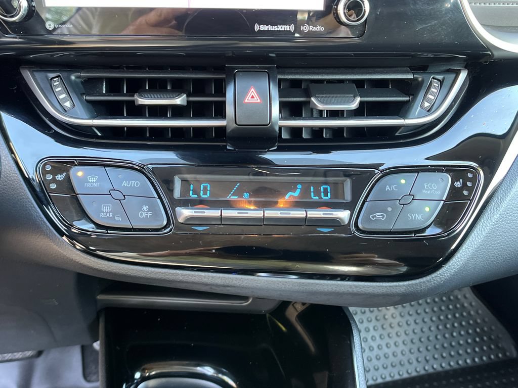 Used 2021 Toyota C-HR Limited FWD image 17