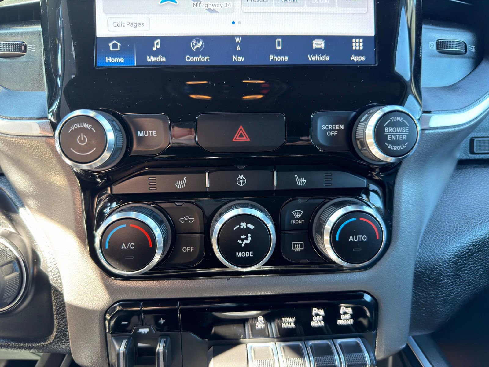 Used 2022 RAM 1500 Big Horn image 24