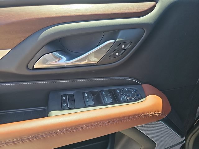 Used 2023 GMC Yukon XL Denali Ultimate AWD/4WD image 23