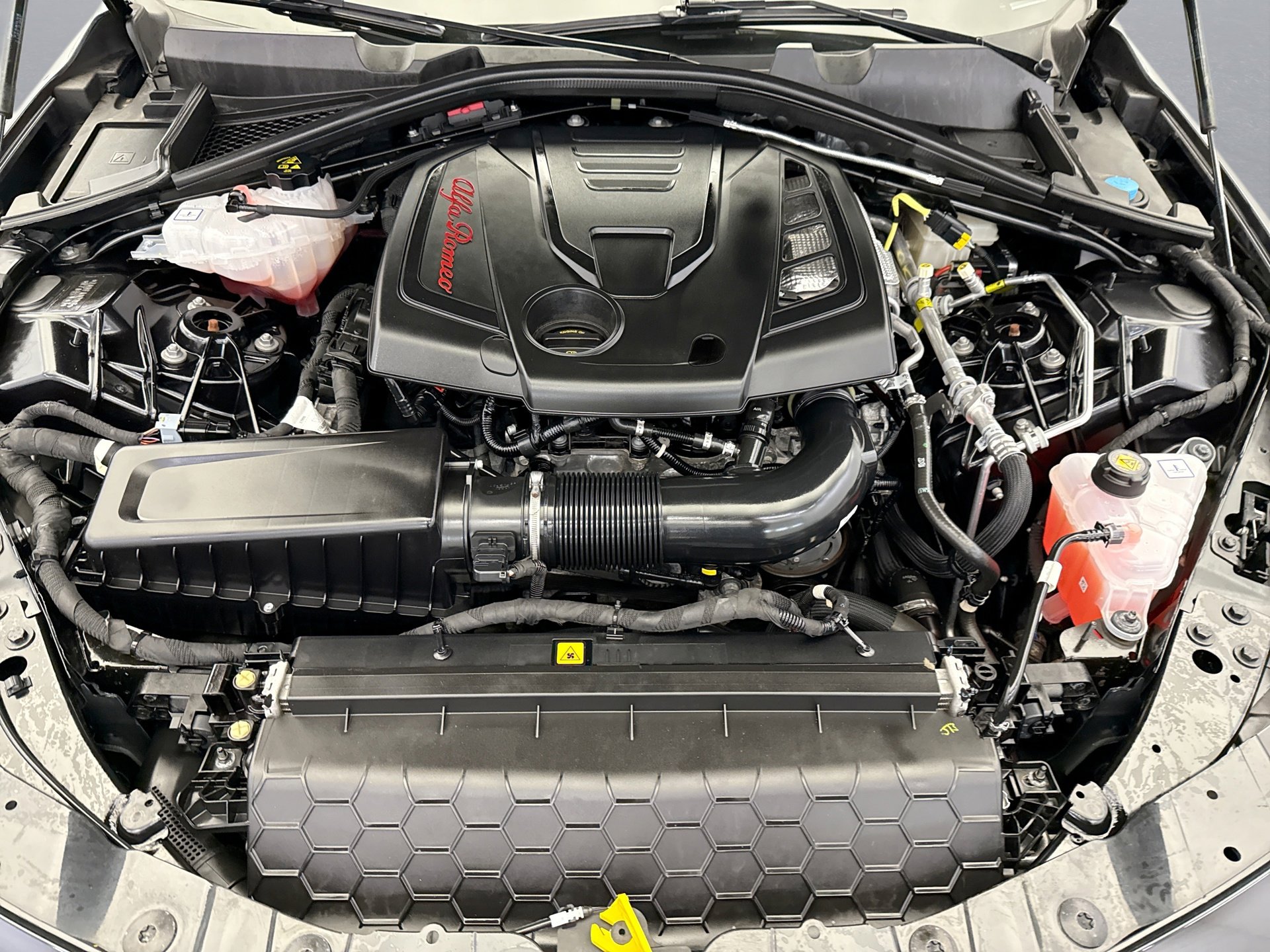 Used 2024 Alfa Romeo Giulia Veloce image 22