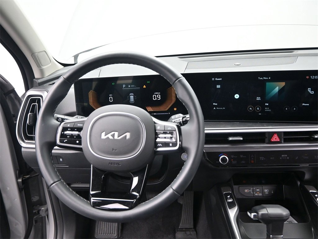 New 2025 Kia Sorento S image 32