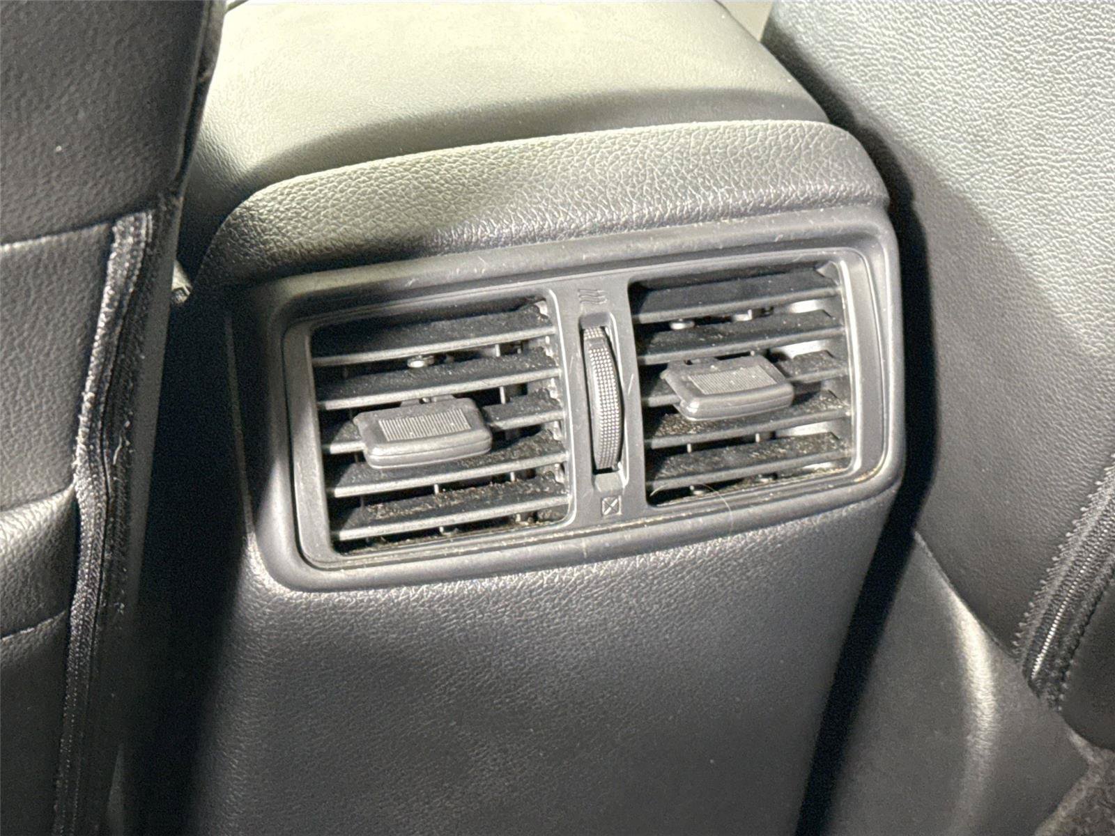 Used 2018 Nissan Rogue SL w/ Premium Package FWD image 40