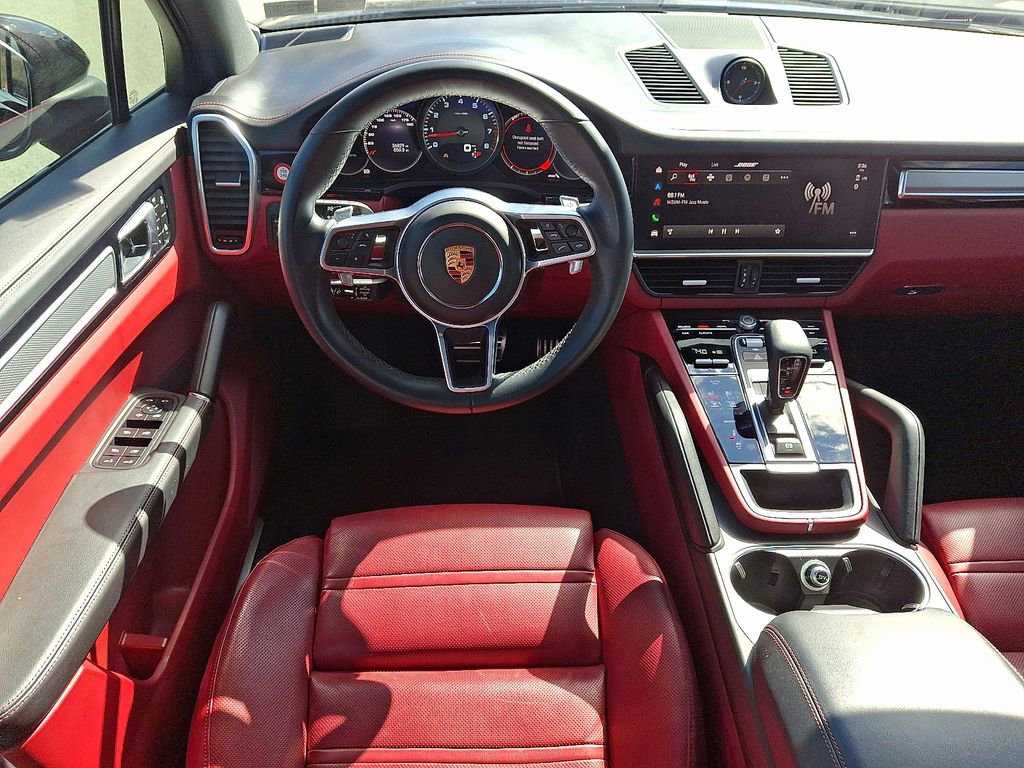 Used 2022 Porsche Cayenne S Platinum AWD/4WD image 11