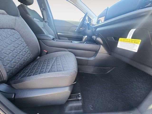 New 2025 Nissan Kicks SV w/ Illumination Package image 15