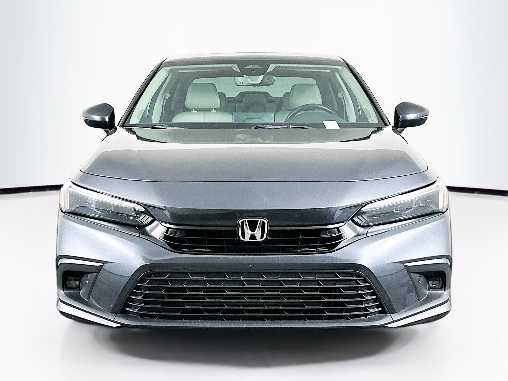 Used 2023 Honda Civic Touring image 2