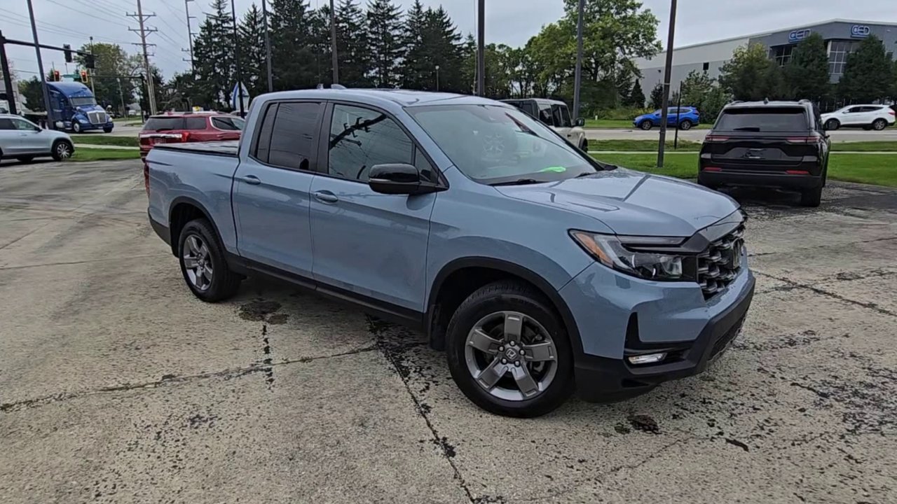 Used 2024 Honda Ridgeline TrailSport image 2