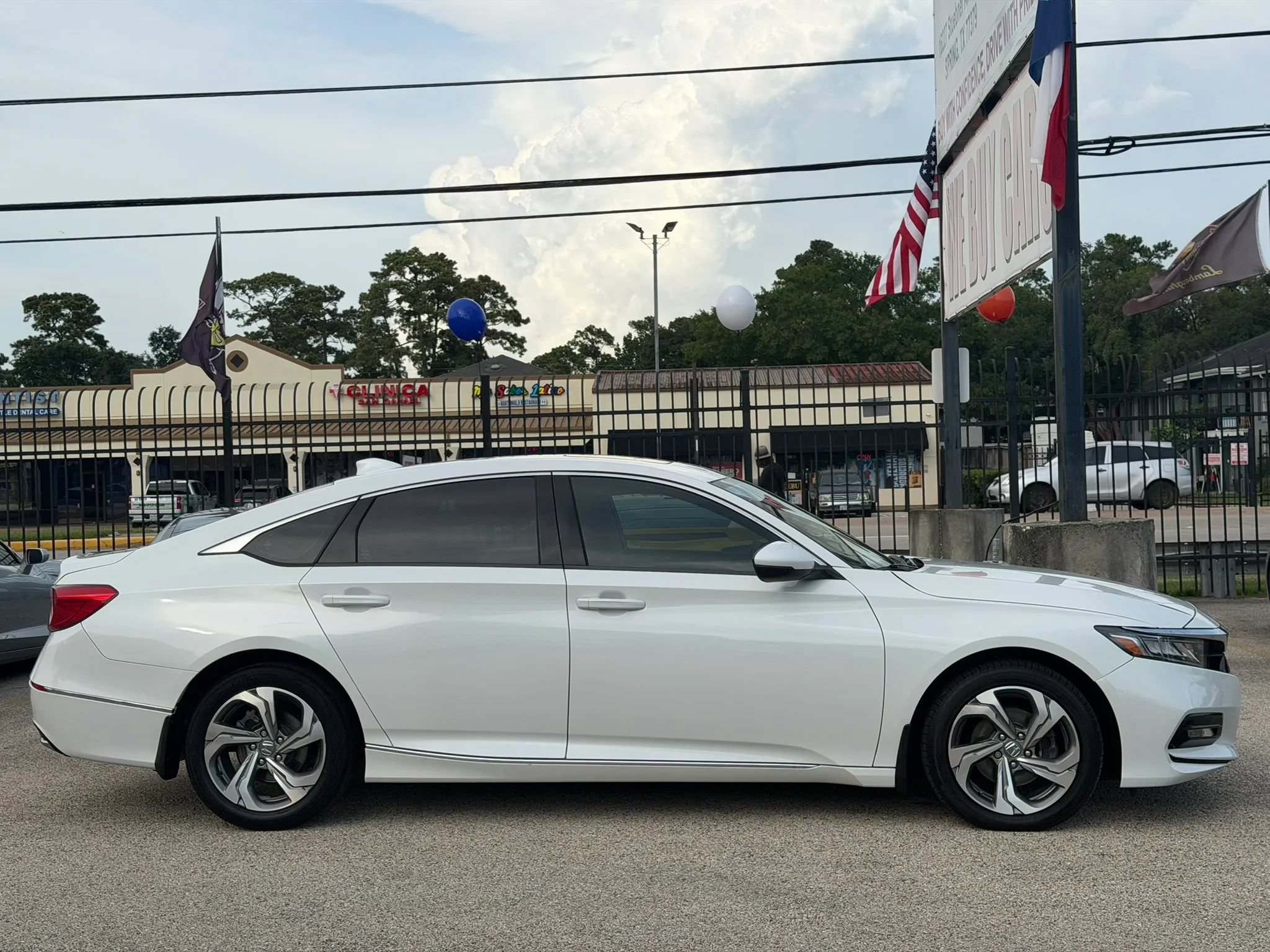 Used 2018 Honda Accord EX-L image 11