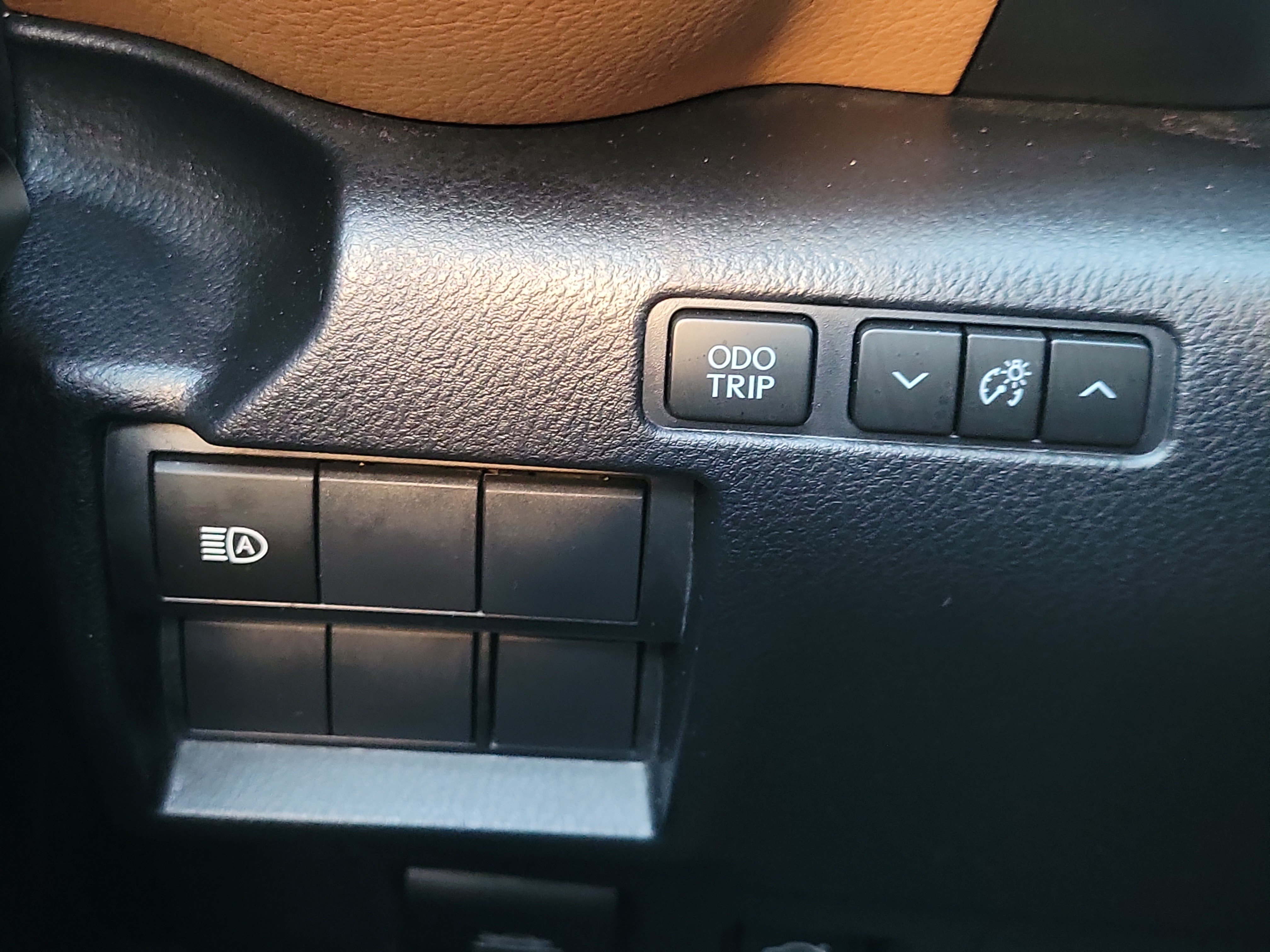 Used 2023 Lexus IS 300 w/ Comfort Package RWD image 28