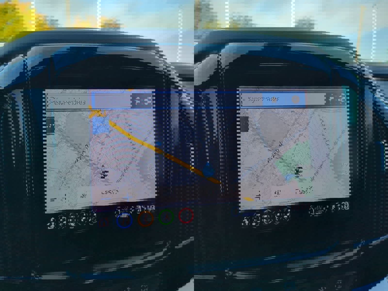 Used 2022 Chevrolet Traverse RS image 28