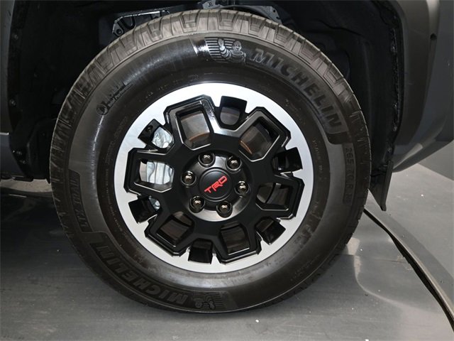 Used 2025 Toyota 4Runner TRD Off-Road image 15