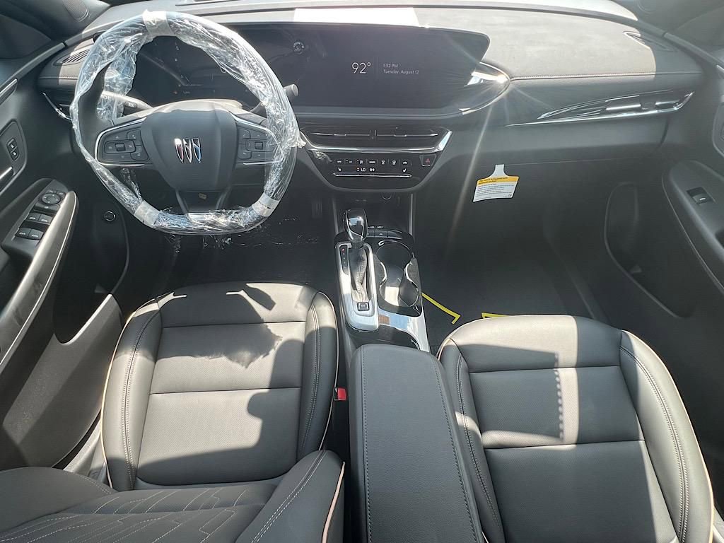 New 2025 Buick Envista Avenir image 16