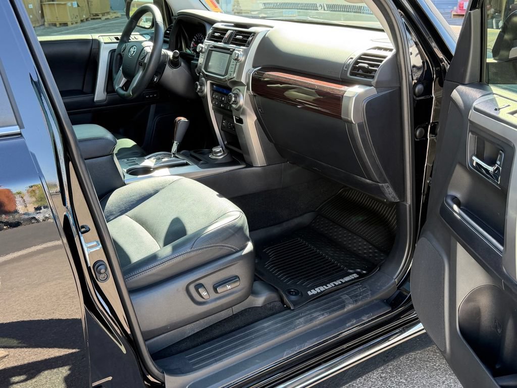 Used 2019 Toyota 4Runner Limited AWD/4WD image 25