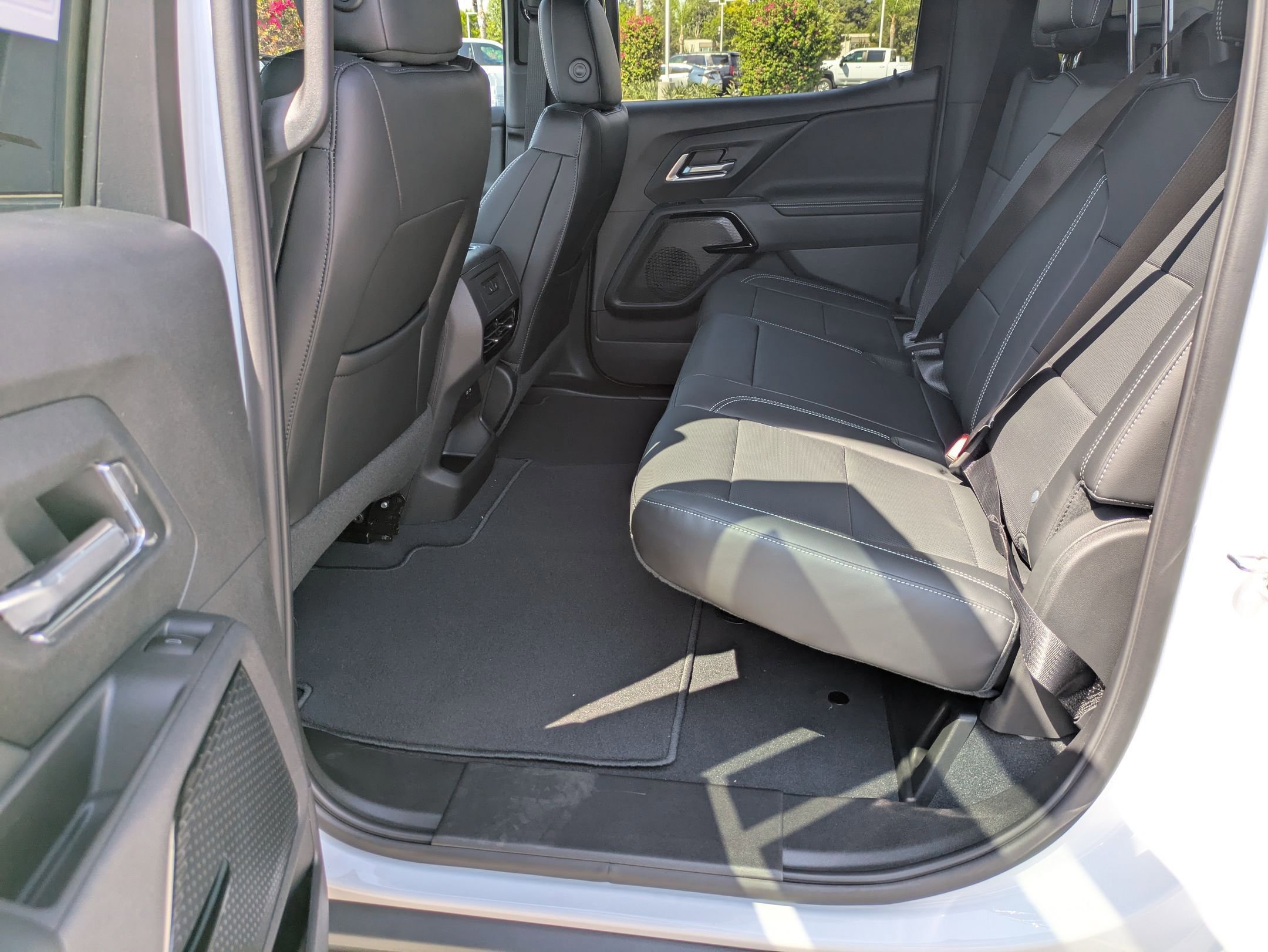 New 2026 Chevrolet Silverado EV LT image 13