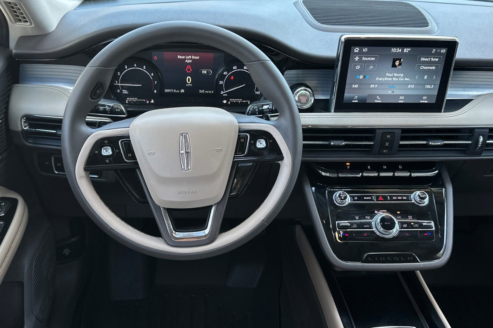 Used 2022 Lincoln Corsair FWD image 13