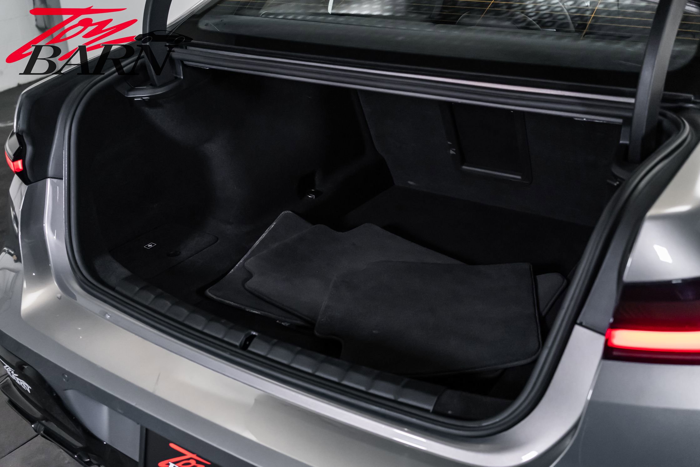 Used 2024 BMW 760i xDrive w/ Executive Package image 53