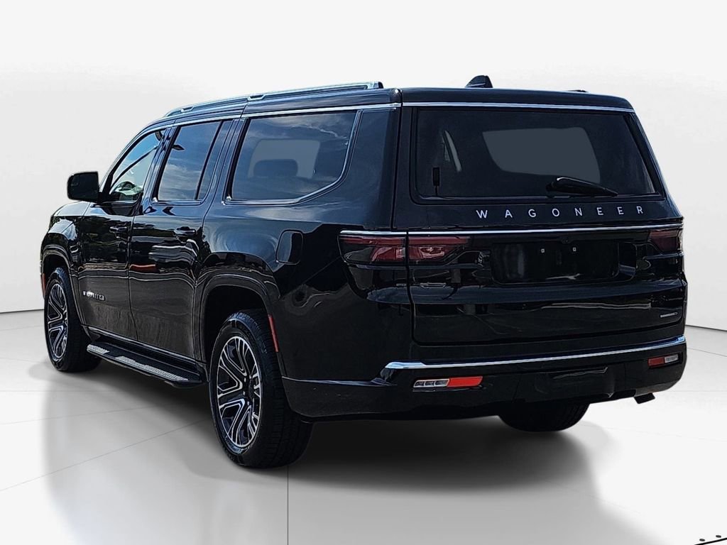 Used 2024 Jeep Wagoneer L Series II w/ Flexible Seating Group image 7