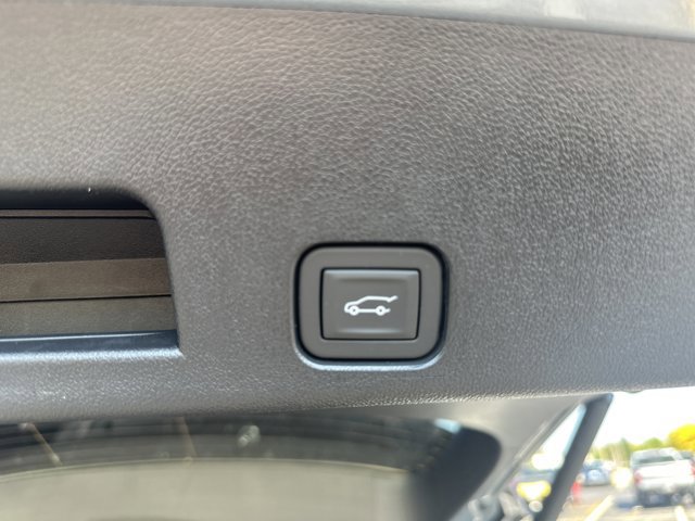 New 2025 Chevrolet Traverse LT w/ Sun and Wheel Package image 36