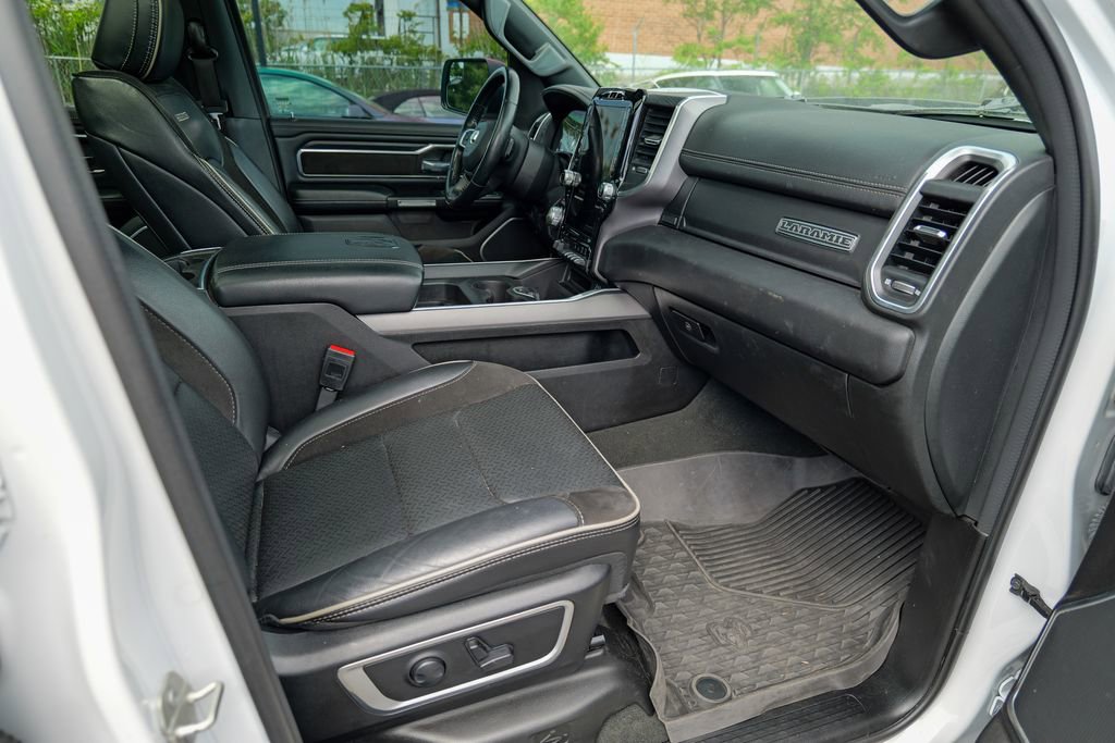 Used 2023 RAM 1500 Laramie AWD/4WD image 45