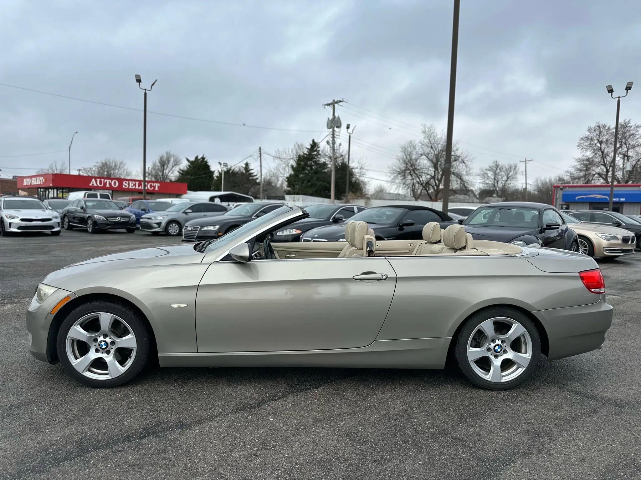 Used 2009 BMW 328i Convertible RWD image 15