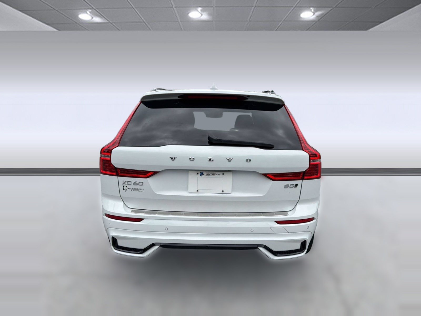 Certified 2024 Volvo XC60 B5 Ultimate w/ Protection Package Premier AWD/4WD image 10
