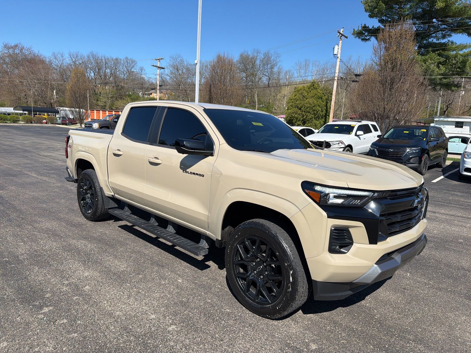 Used 2024 Chevrolet Colorado Z71 w/ LPO, Dark Essentials Package image 7