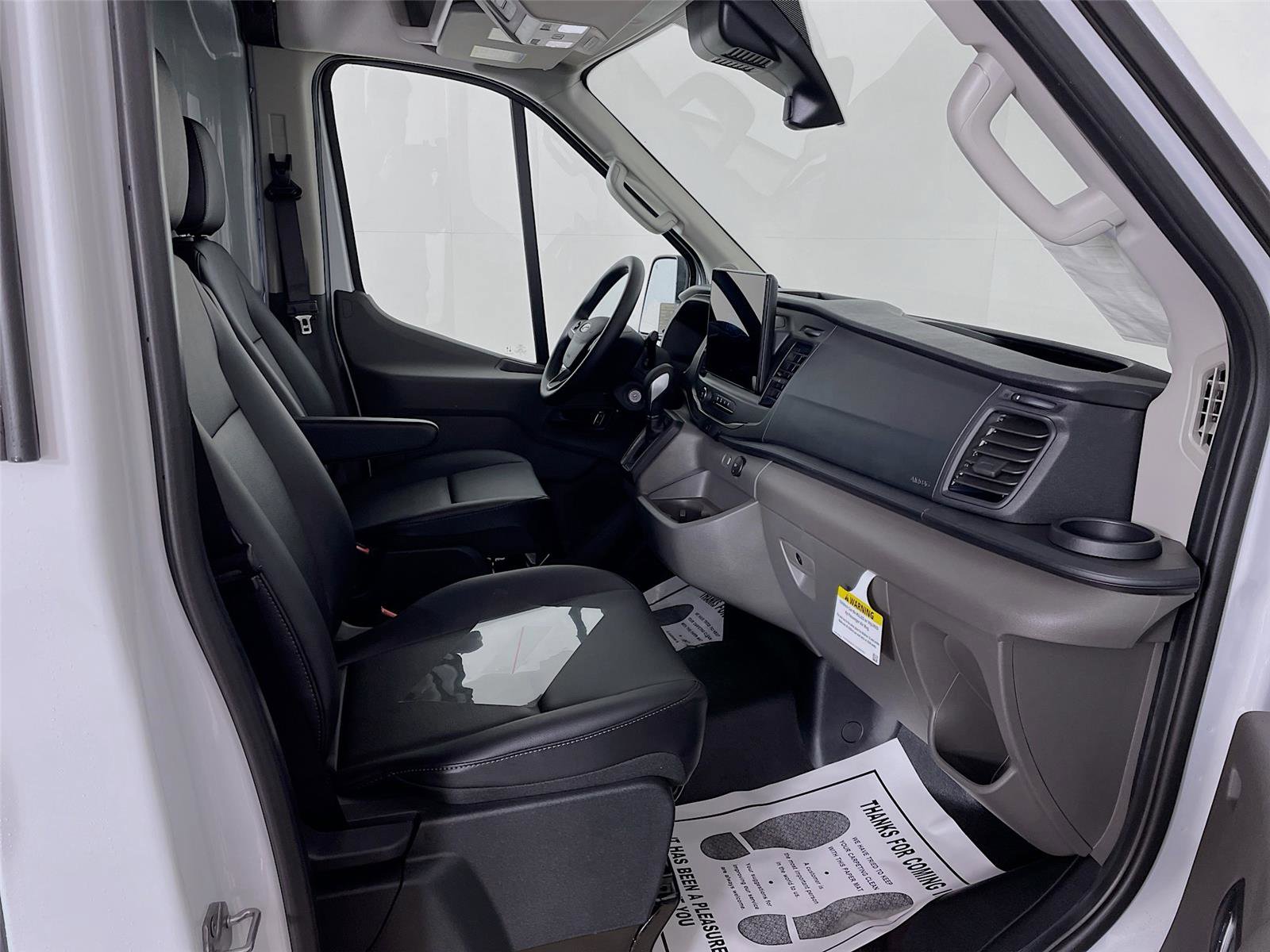 New 2025 Ford Transit 250 148 Medium Roof image 28