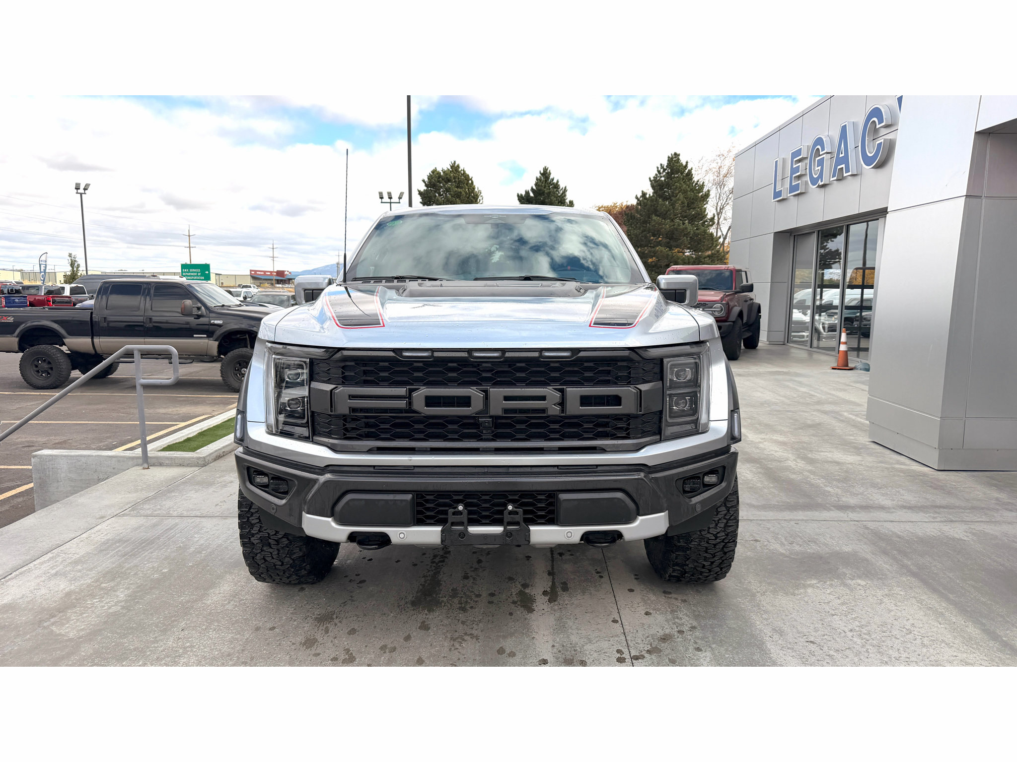 Used 2023 Ford F150 Raptor AWD/4WD image 2