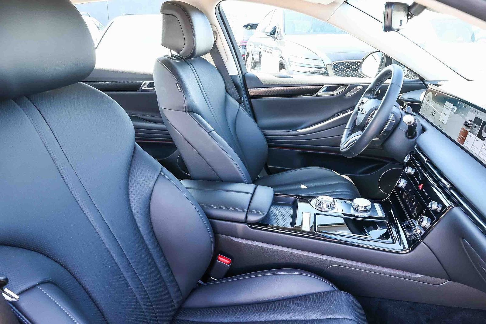 Used 2025 Genesis G80 2.5T image 15