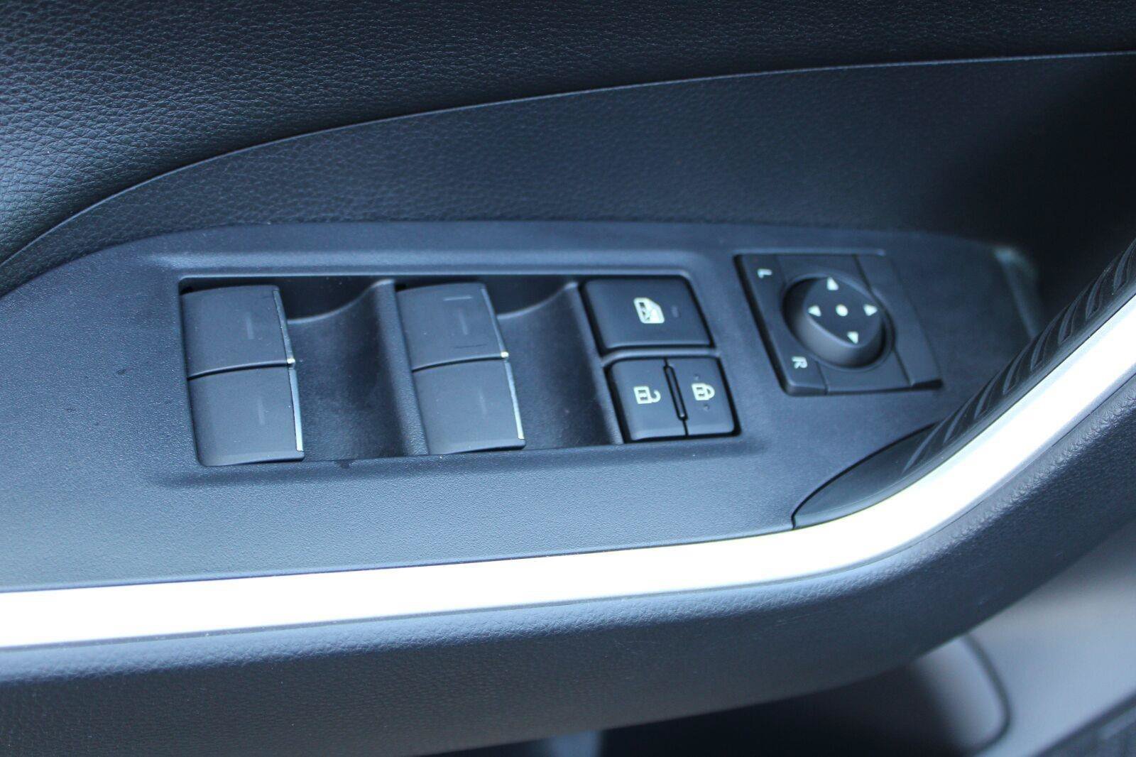 Used 2024 Toyota RAV4 XSE w/ Advanced Technology Package AWD/4WD image 50