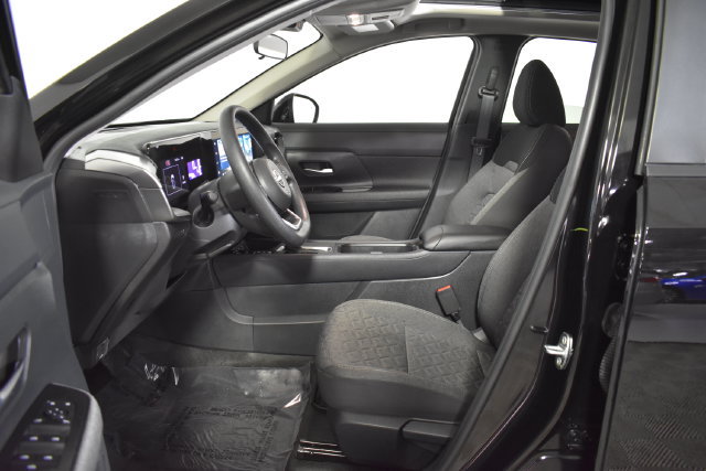 Certified 2026 Nissan Kicks SV w/ SV Premium Package AWD/4WD image 11