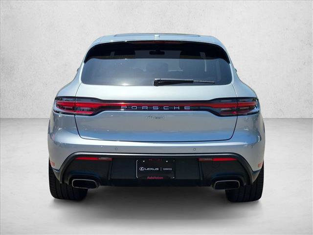 Used 2023 Porsche Macan AWD/4WD image 6