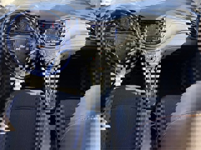 Used 2022 Chevrolet Trax LT w/ LT Convenience Package image 10