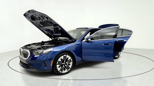 Used 2026 BMW 530i RWD image 13