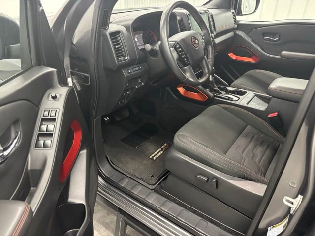 Used 2023 Nissan Frontier PRO-4X w/ Pro Convenience Package AWD/4WD image 13