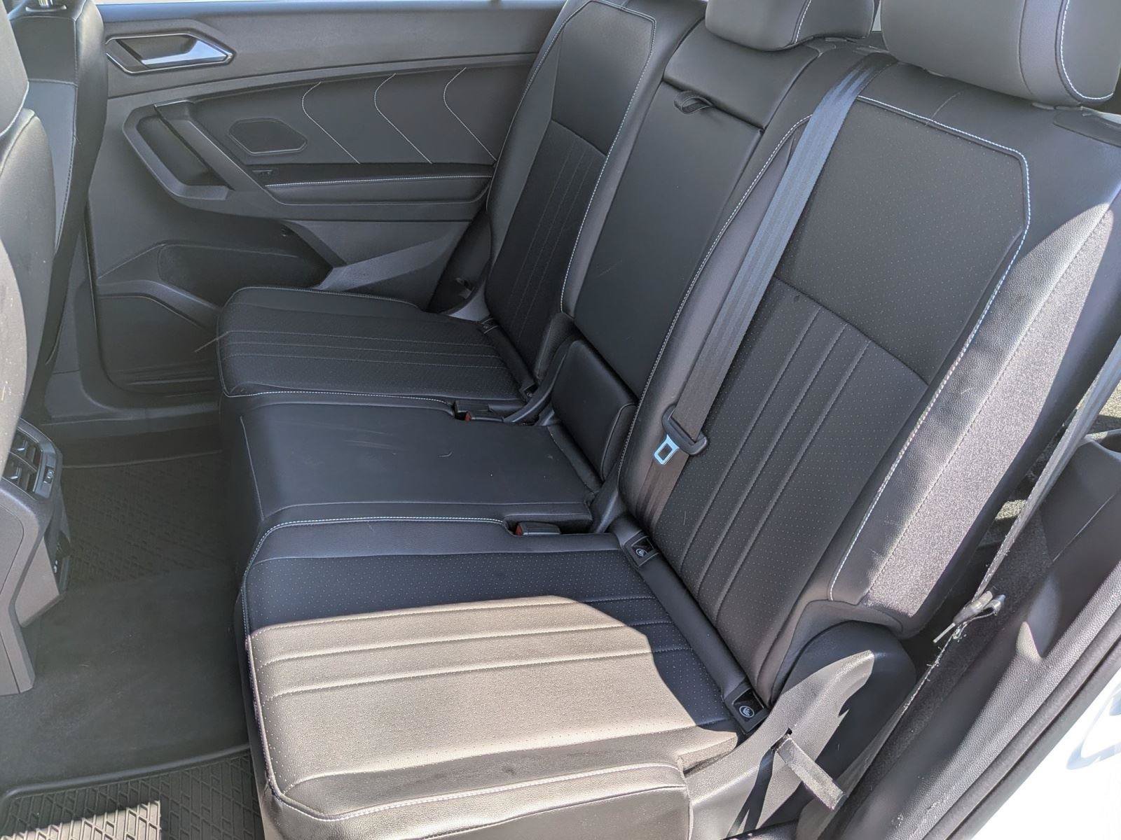 Used 2023 Volkswagen Tiguan SE FWD image 30