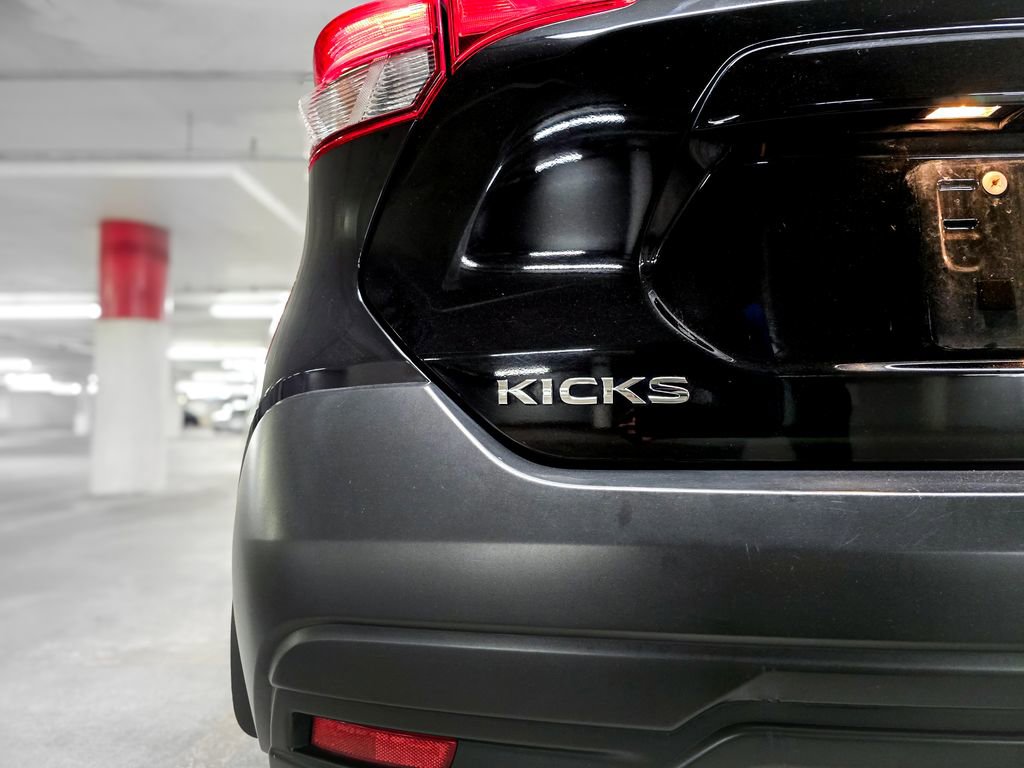 Used 2018 Nissan Kicks S FWD image 10