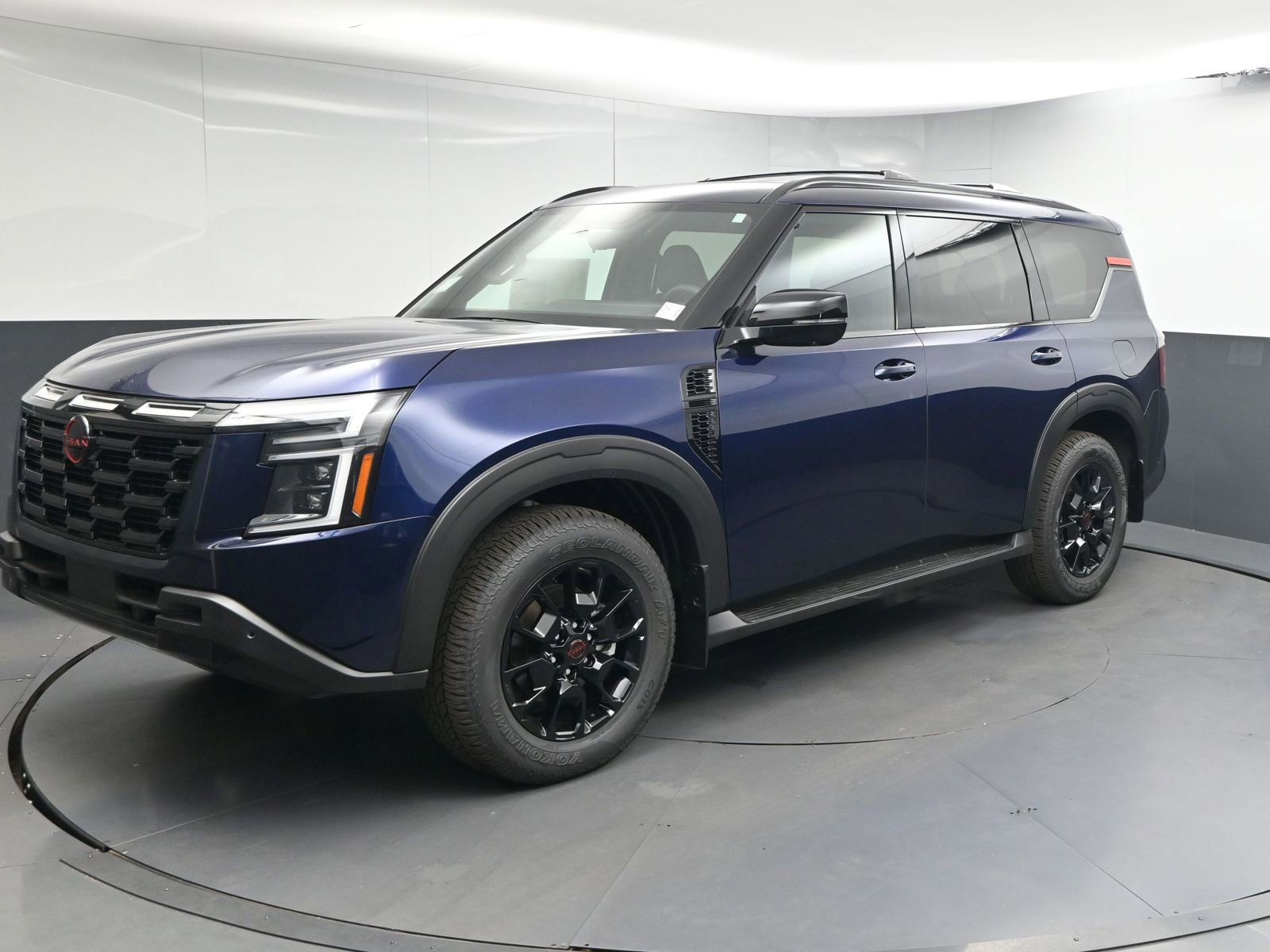 New 2025 Nissan Armada PRO-4X AWD/4WD image 3