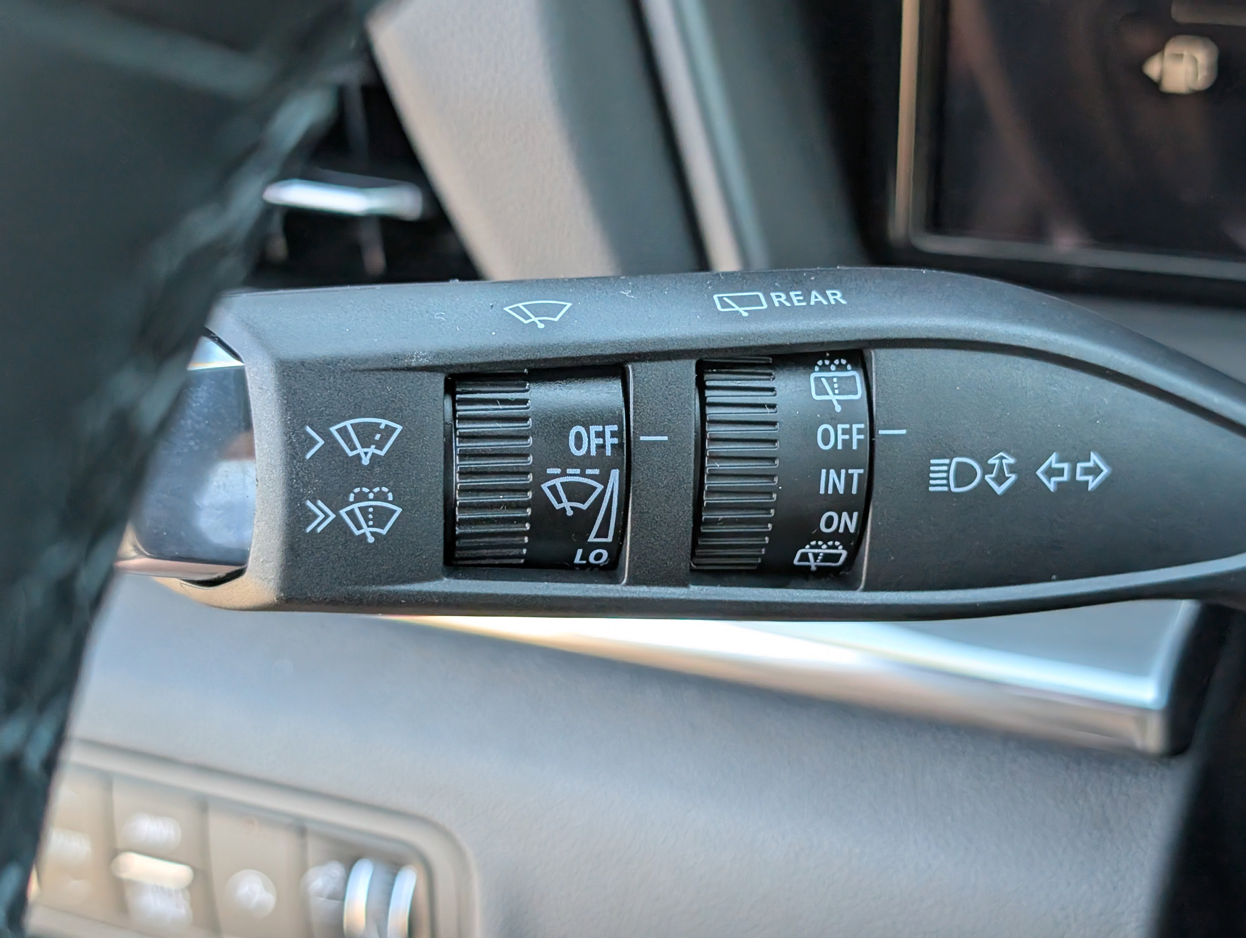 Used 2026 GMC Terrain Elevation image 25