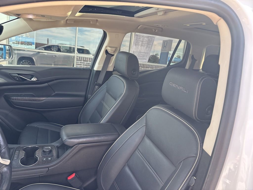 Used 2020 GMC Acadia Denali w/ Trailering Package image 12