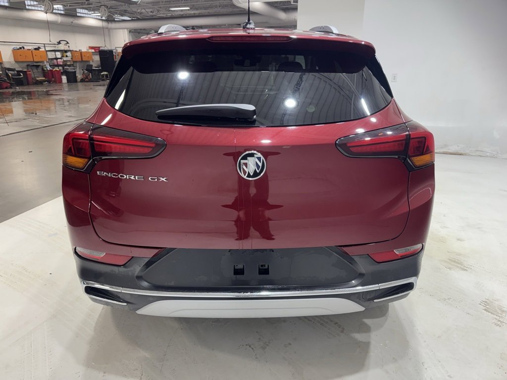 Used 2020 Buick Encore GX Essence image 9