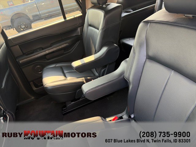 Used 2024 Ford Expedition XLT AWD/4WD image 25