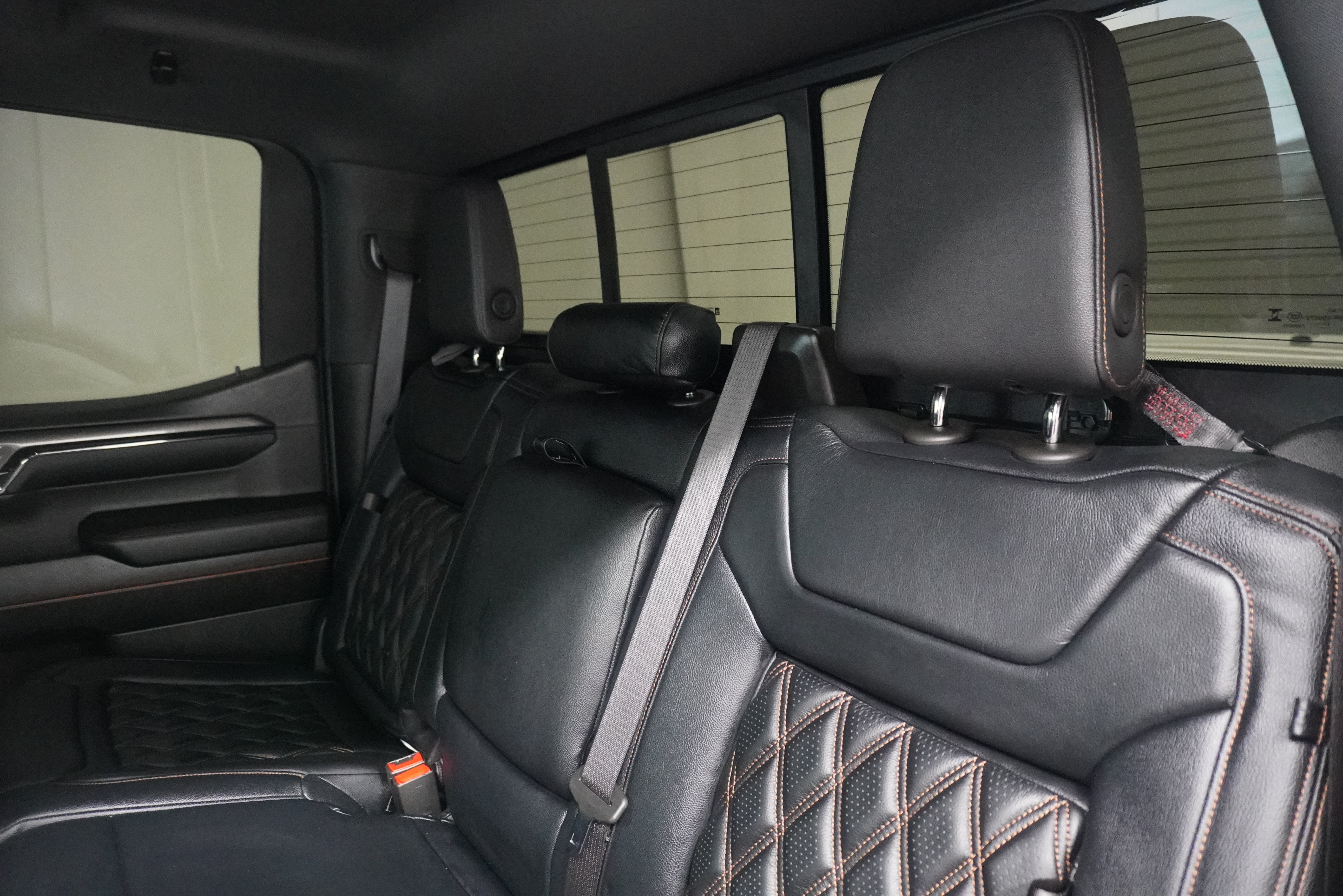 Used 2024 GMC Sierra 1500 AT4 w/ Technology Package AWD/4WD image 18