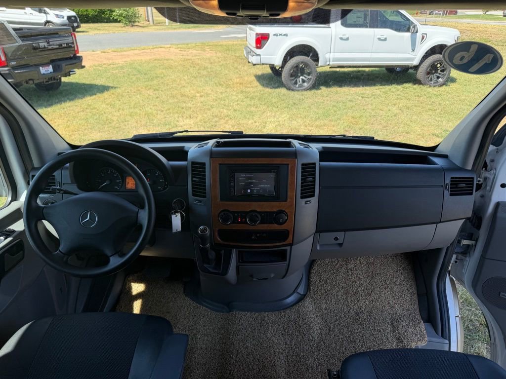 Used 2016 Mercedes-Benz Sprinter 3500 image 51