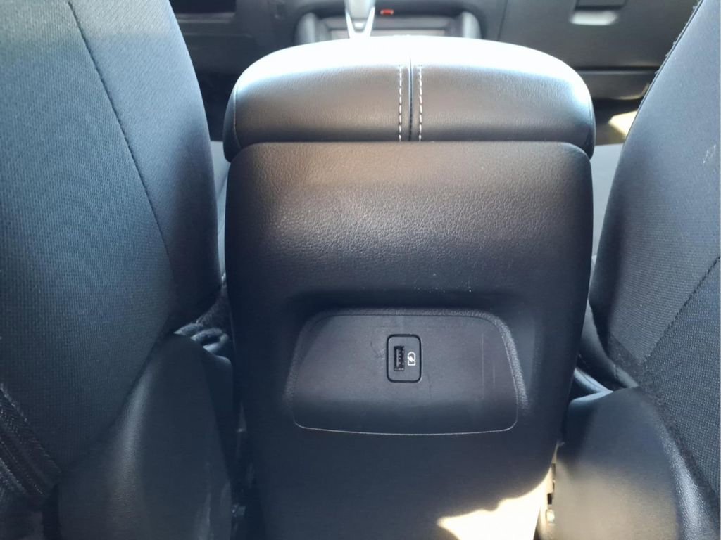 Used 2024 Nissan Sentra SV image 19