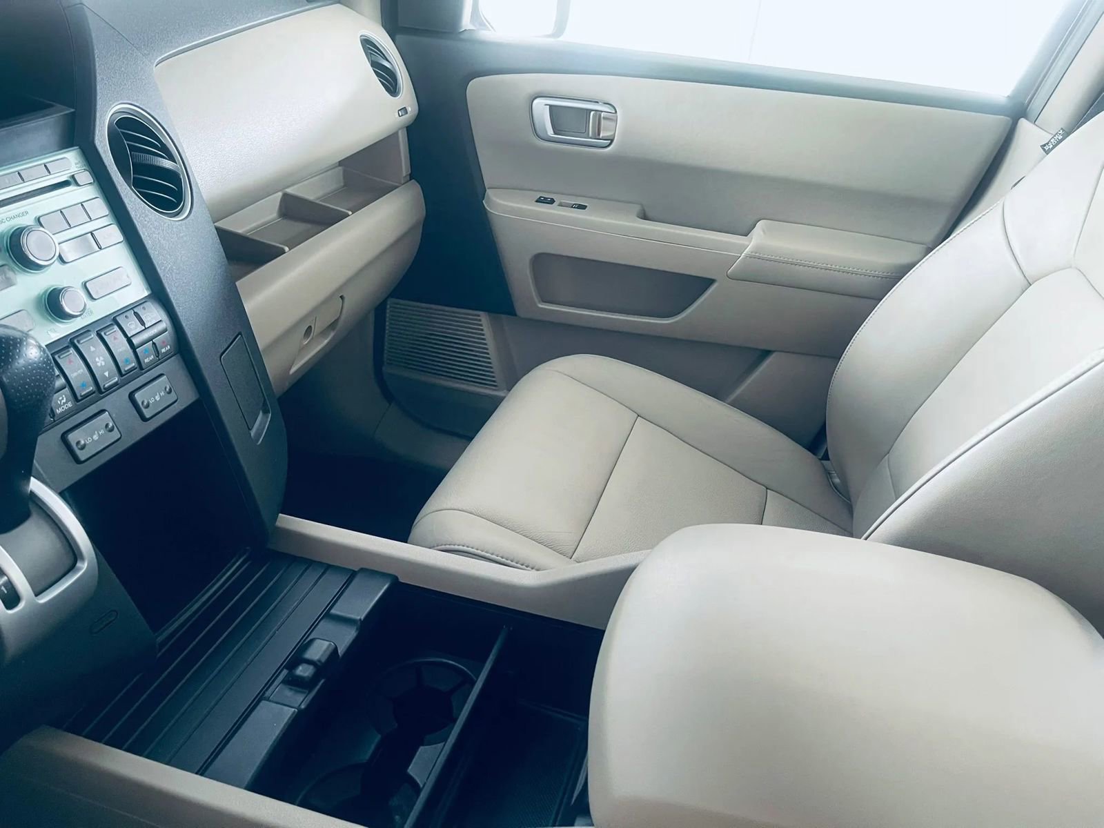 Used 2010 Honda Pilot EX-L image 20