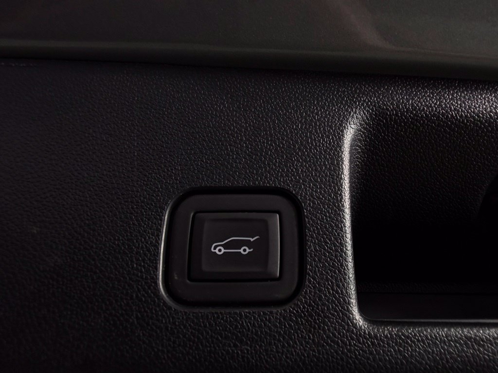 Used 2024 Chevrolet Equinox EV RS FWD image 30