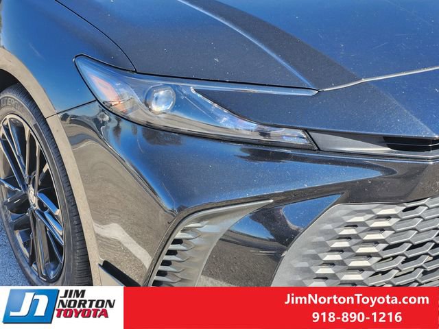 Used 2025 Toyota Camry SE image 10